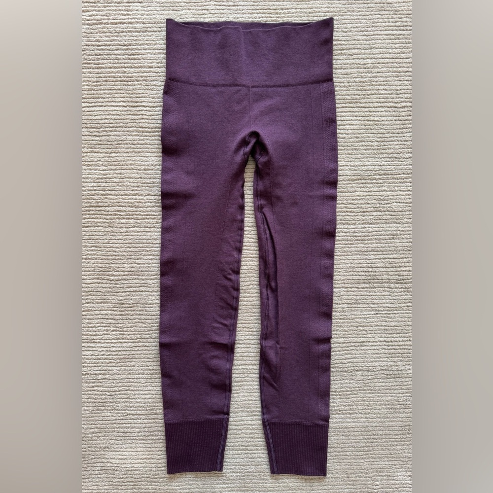 Lululemon Women’s Seamless Ribbed Compression Leggings Solid Purple Size 2